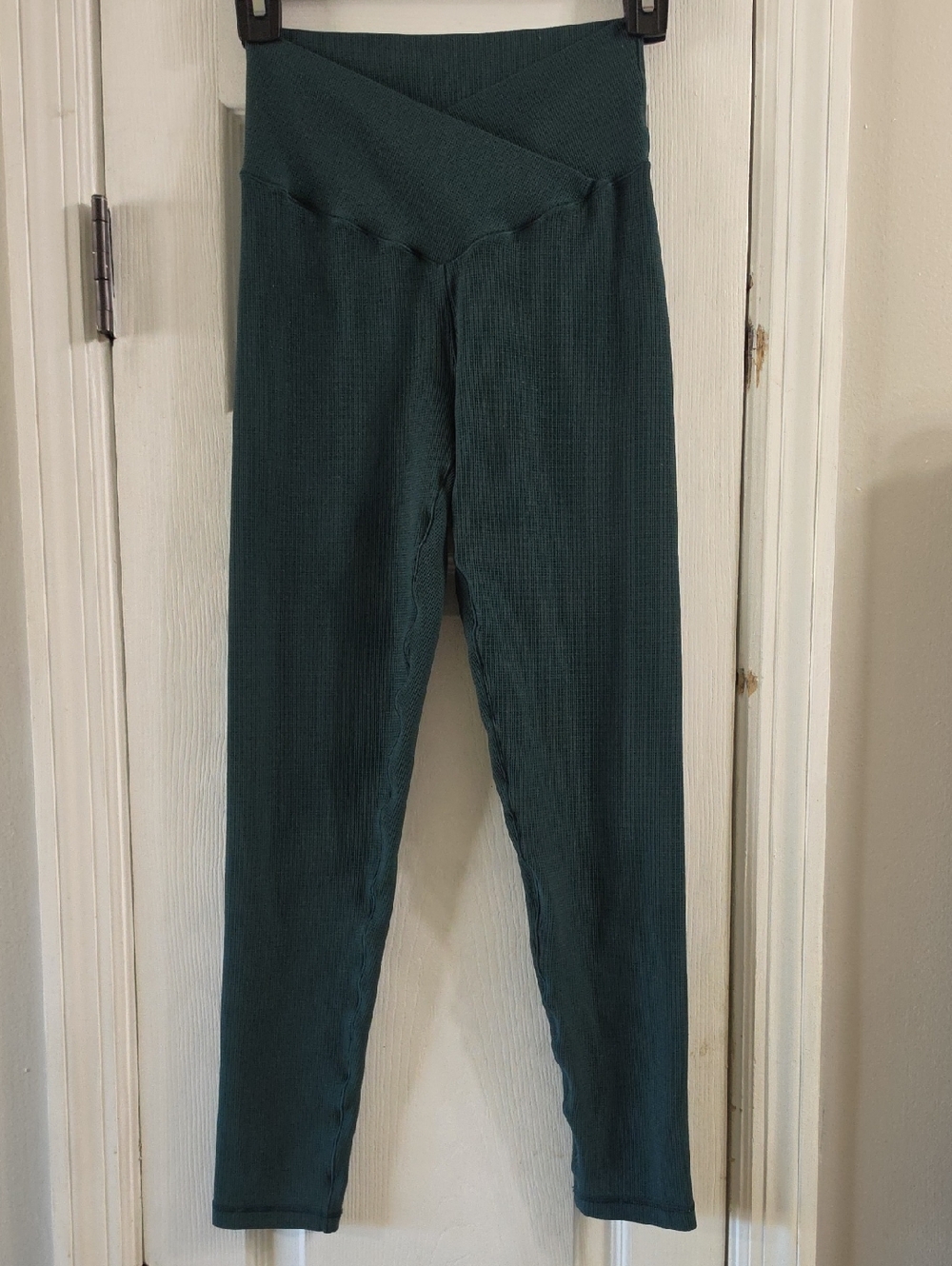 Offline By Aerie high-waisted crossover ribbed leggings